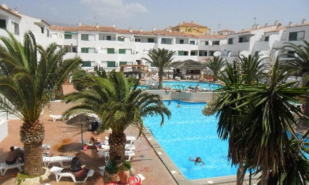 Apartamentos Alondras Park Costa Del Silencio Bagian luar foto
